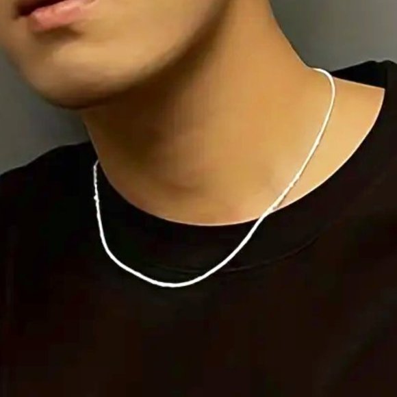 Silver Plated Necklace  sparkling Necklace 16" - Picture 3 of 4